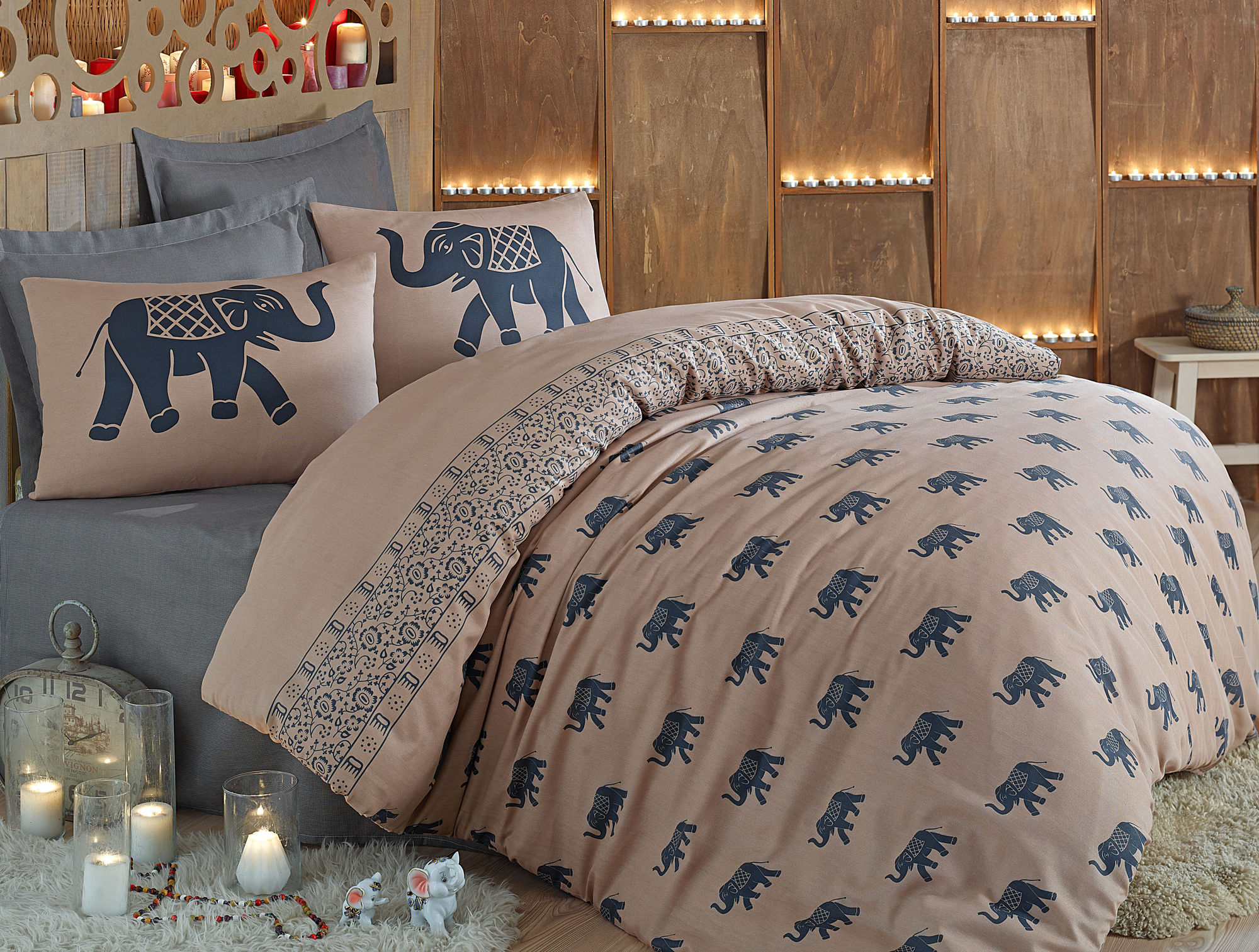 Set de housse de couette 240x220cm et 2 taies d'oreiller 60x60cm Nakache Tissu Motif Éléphant Bleu et Beige