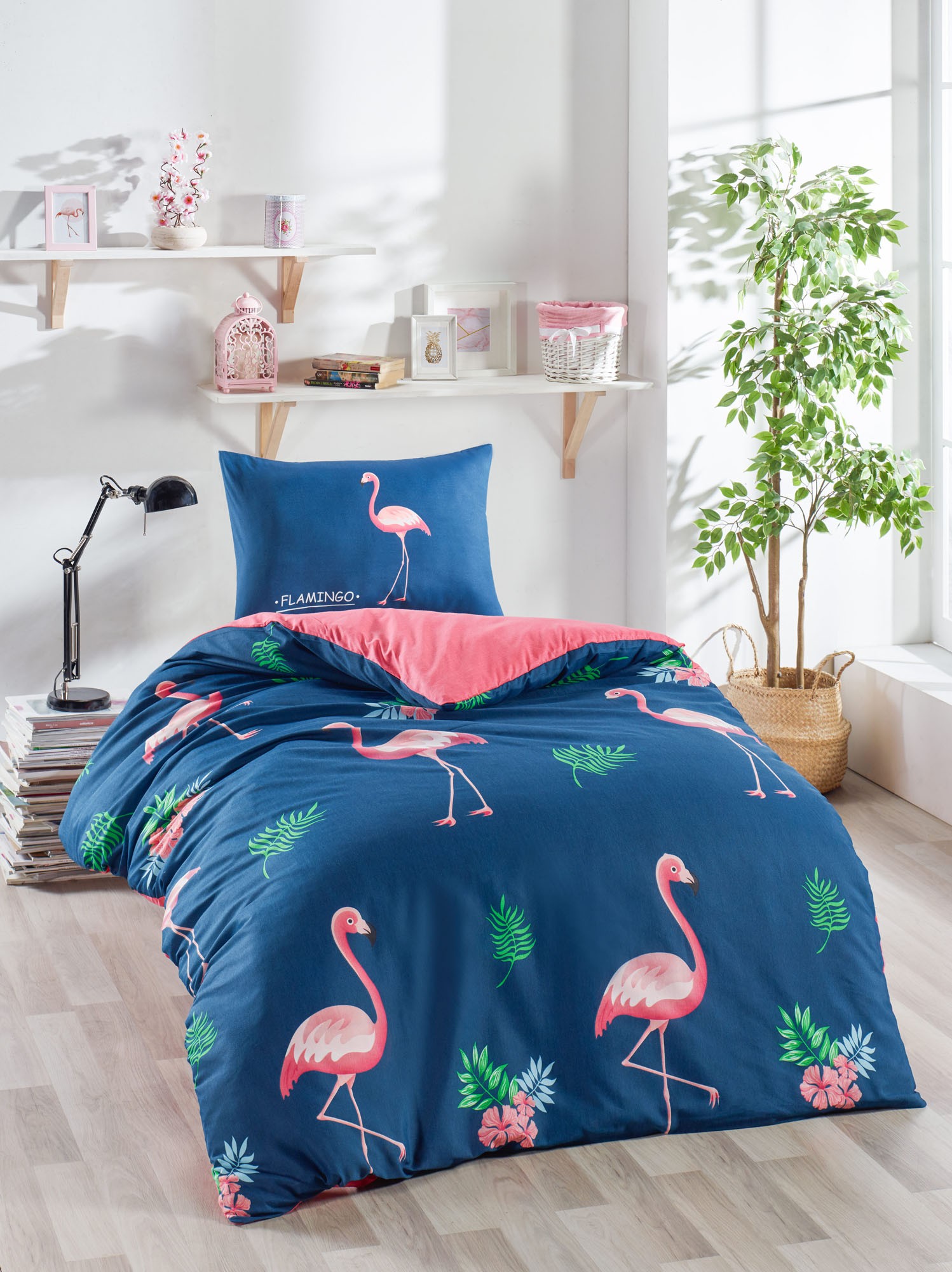 Set housse de couette 140x200cm et 1 taie d'oreille Ida Tissu Motif Grands flamants Rose et Bleu foncé