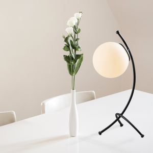Lampe de table trépied arcs Bulla 43cm Métal Noir Verre Opale